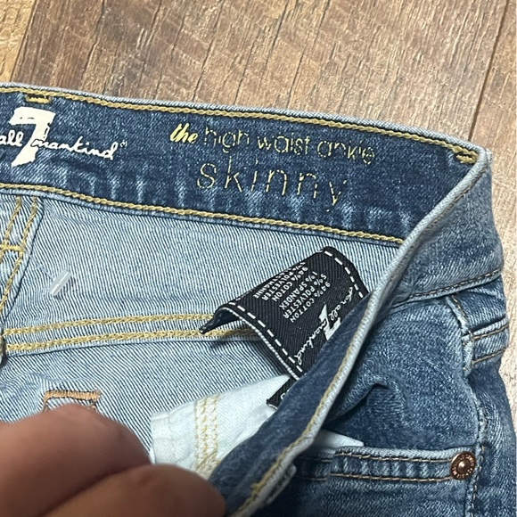 7 for all Mankind jeans - Picture 7 of 7